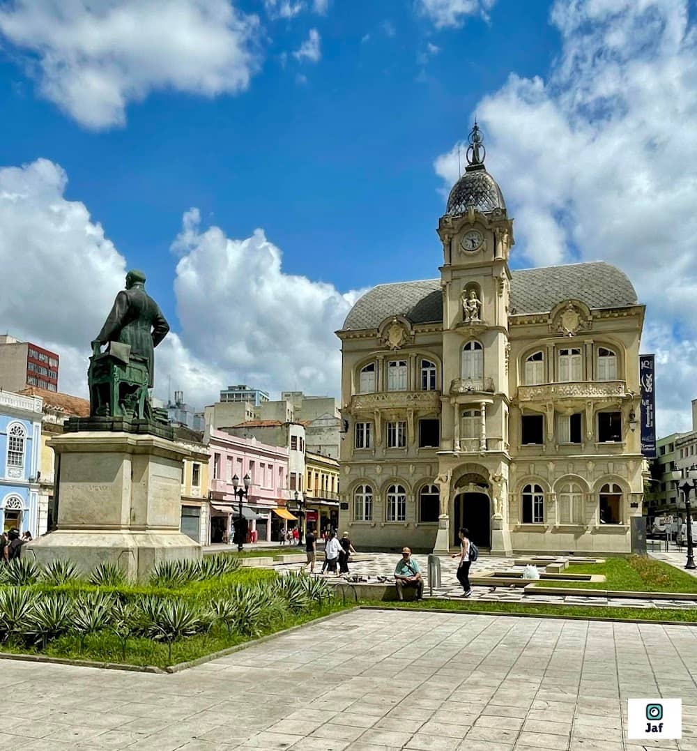 Lush Greenery and Gardens
