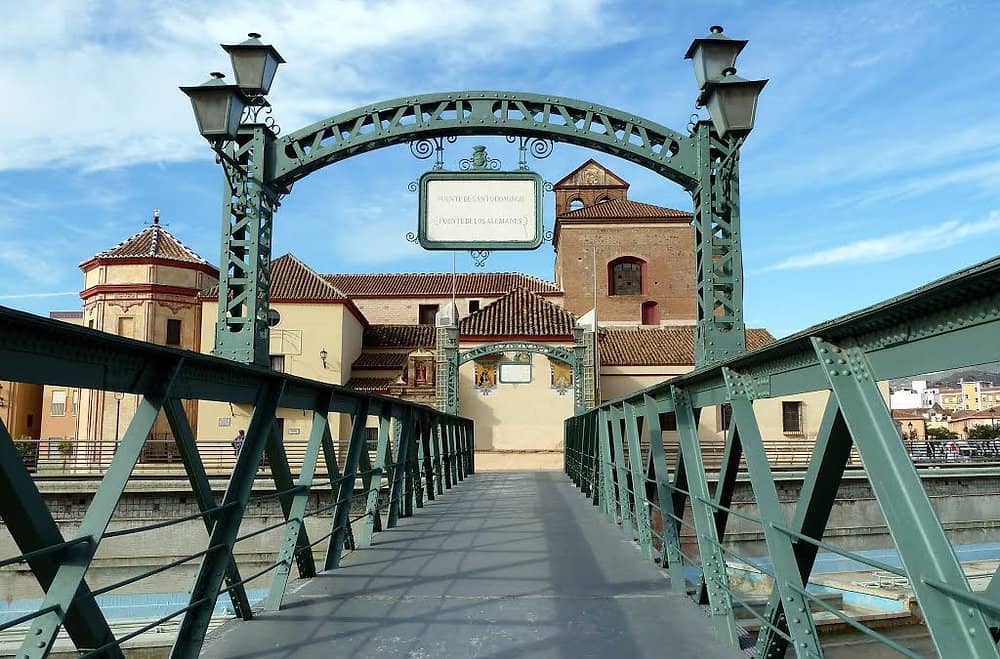 Connecting Historical Districts