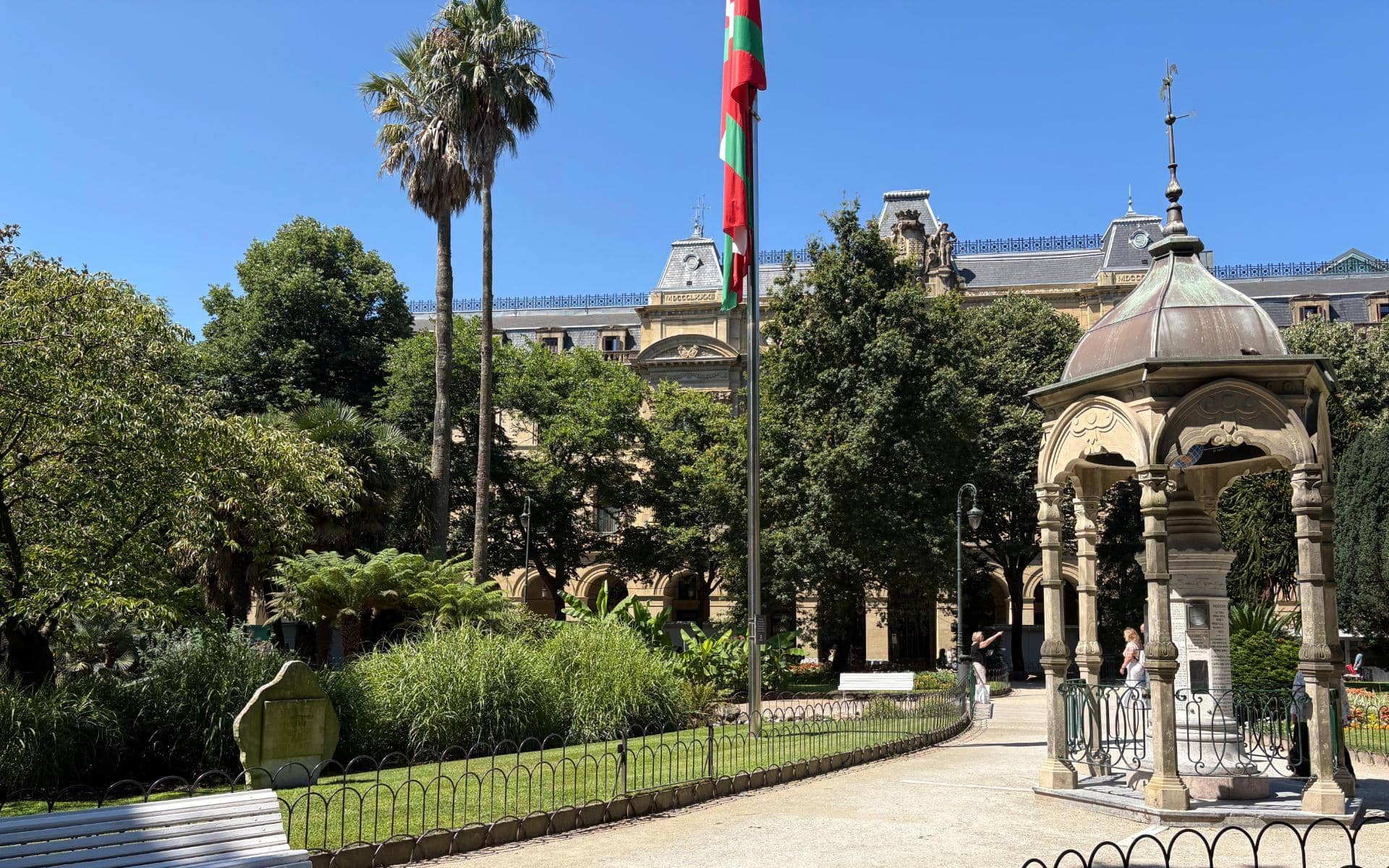 Lush Greenery and Gardens