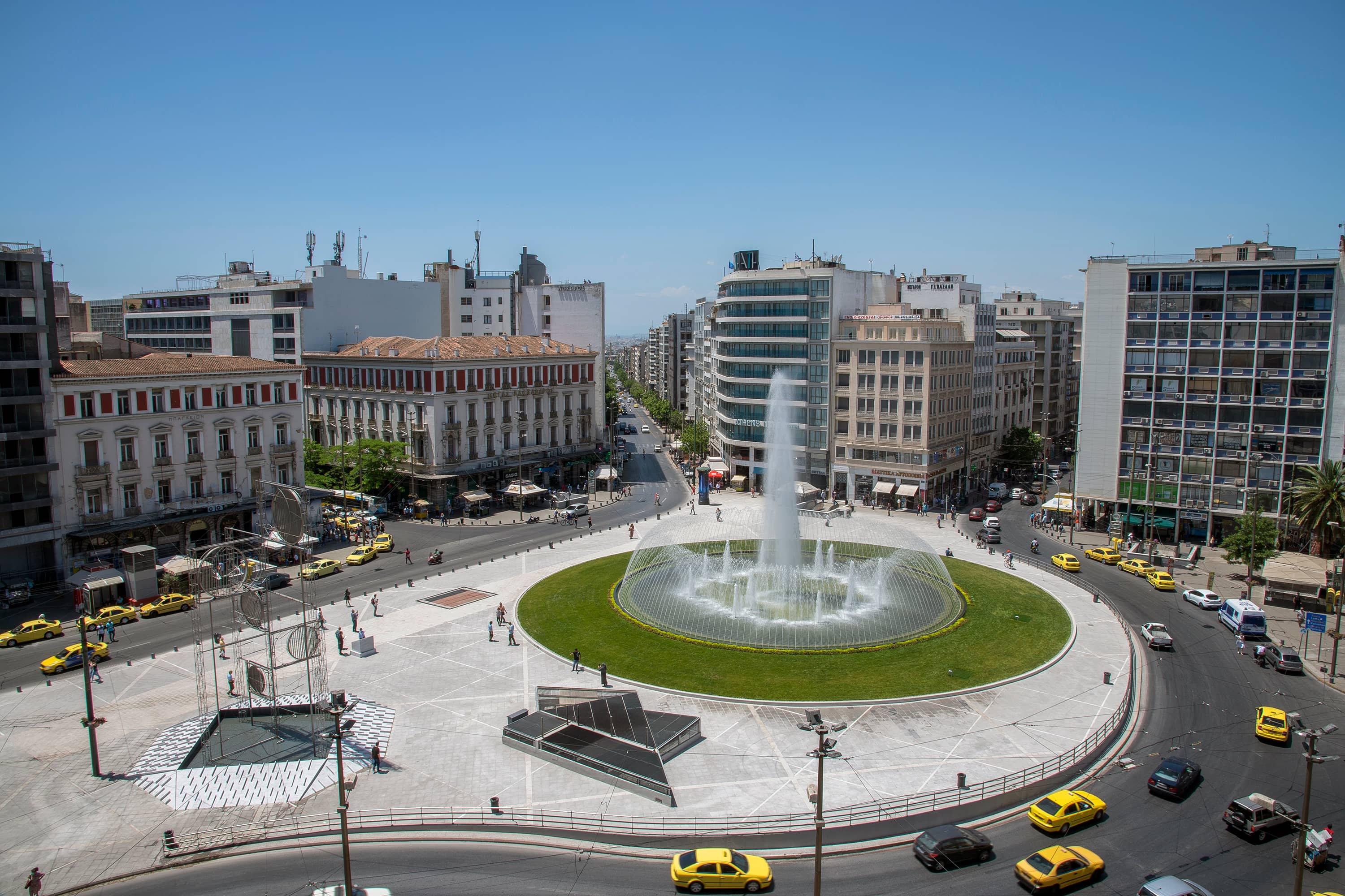 Omonia Square Contrast