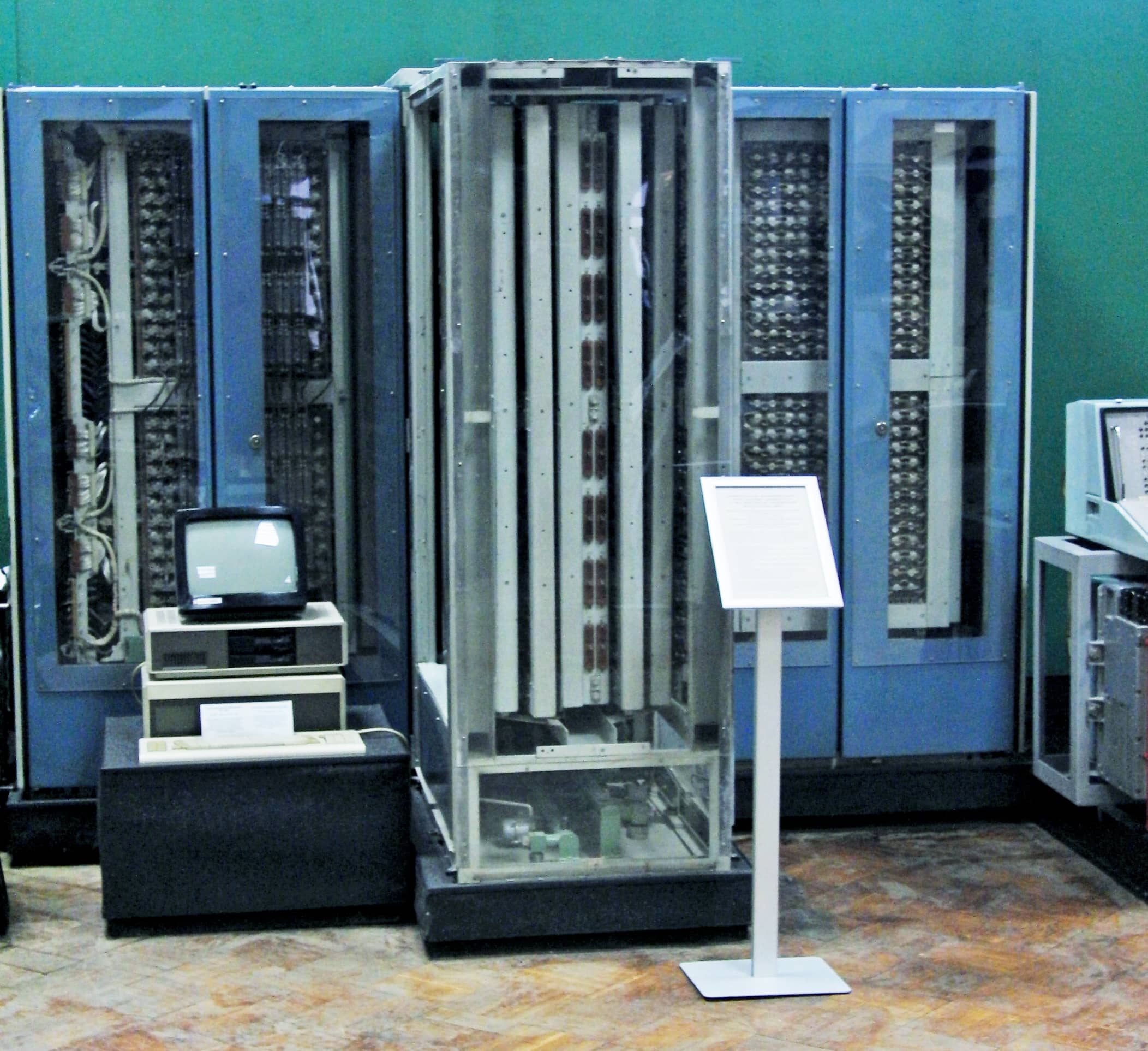 Historic Russian Internet Computer
