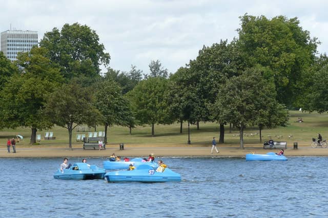 Serpentine Lake