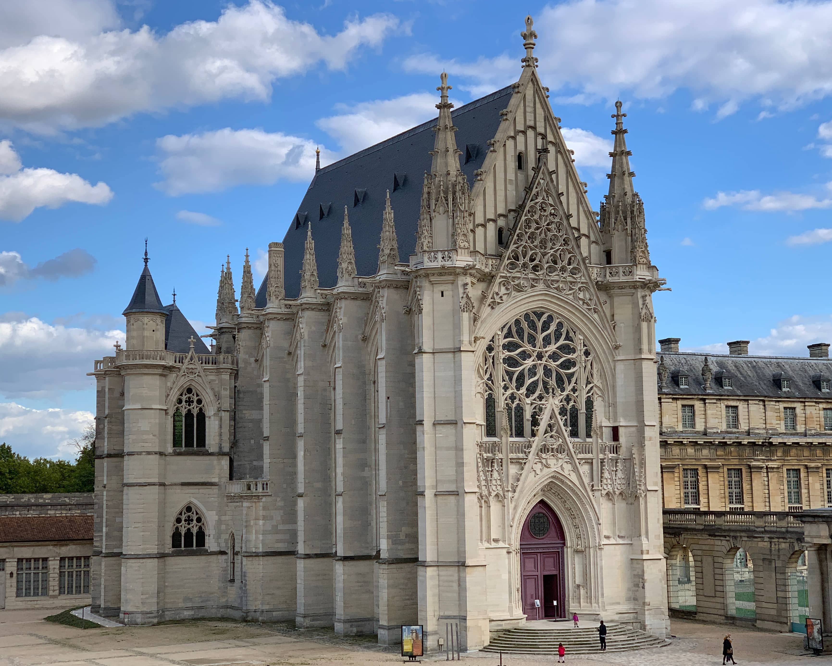 Gothic Architecture & Relics