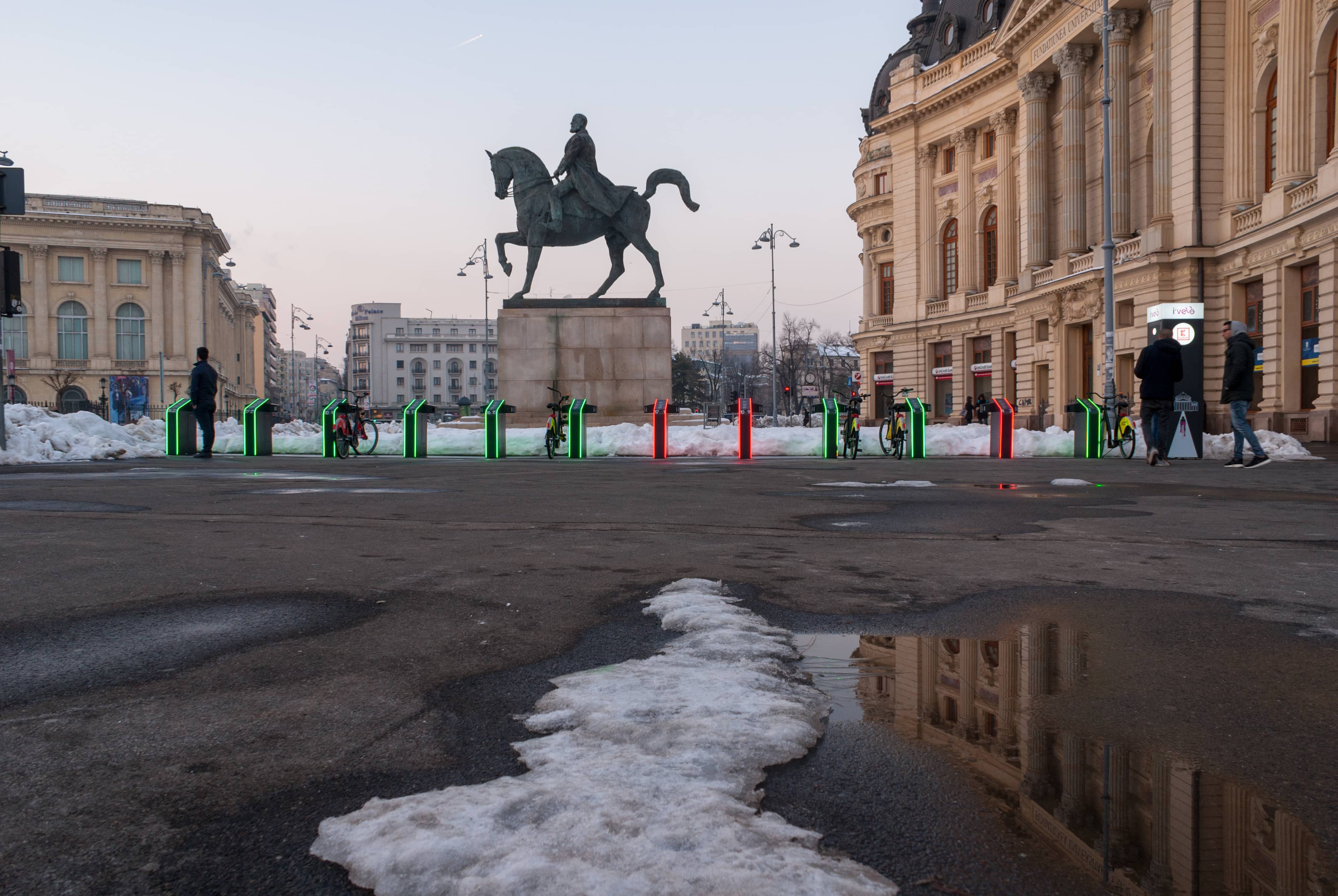 Revolution Square (Piața Revoluției)