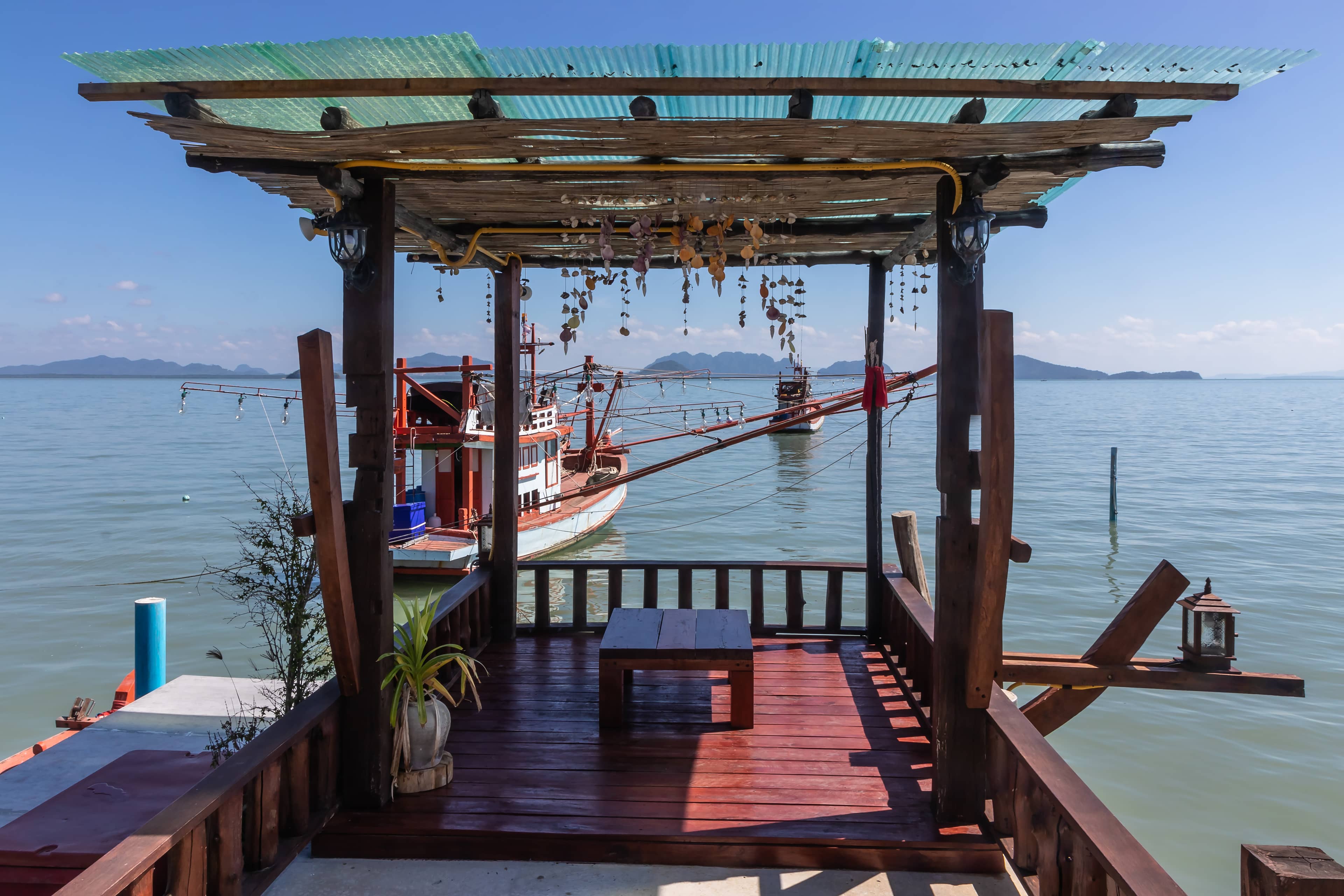 Seafood Restaurants on Stilts