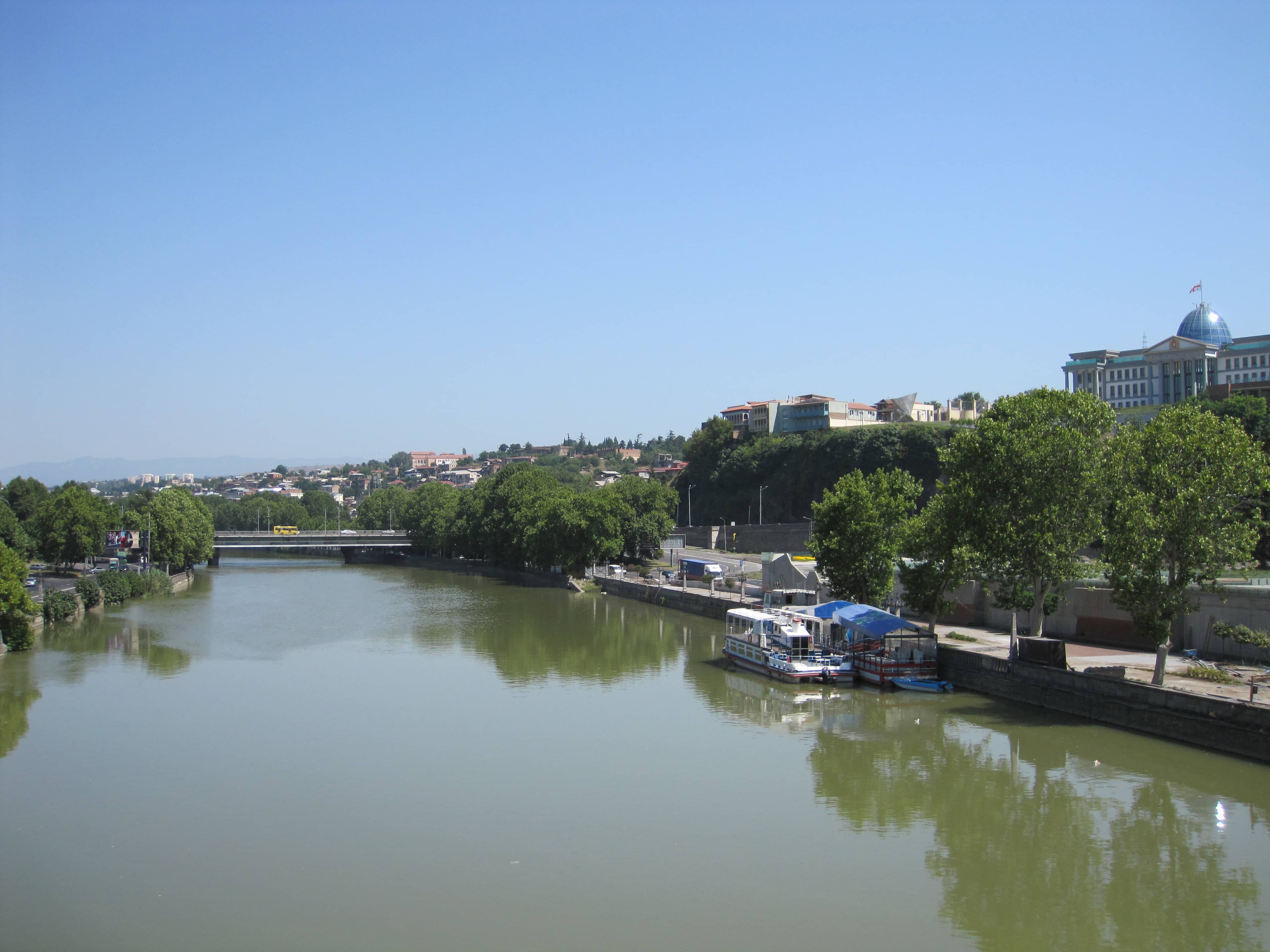 Riverfront Ambiance