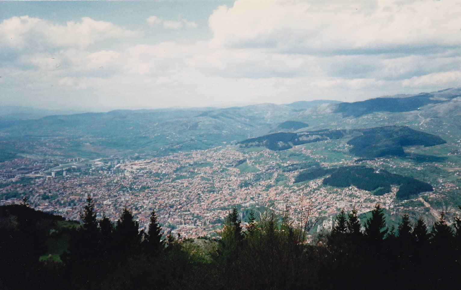 Panoramic Mountain Views