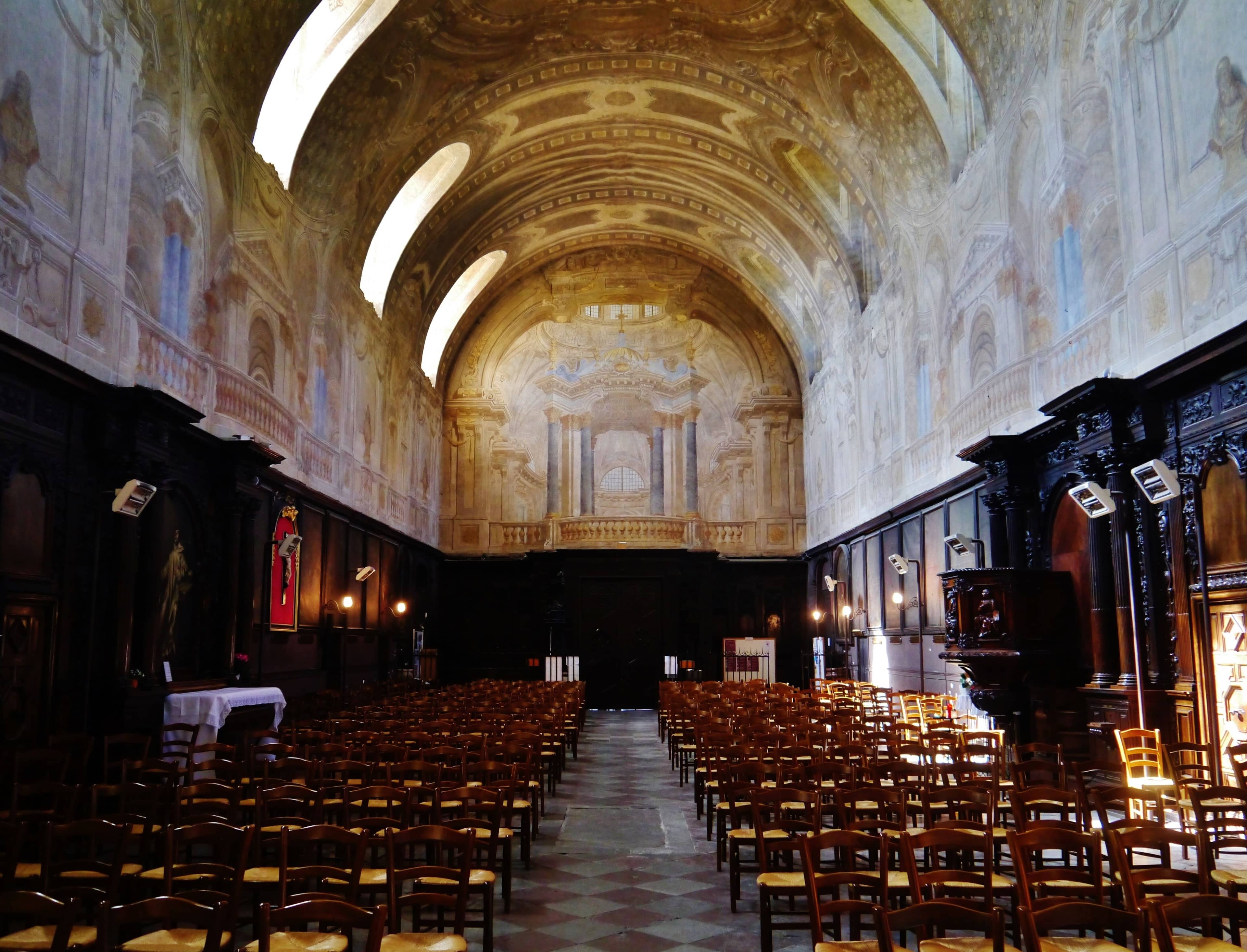 Exquisite Interior Frescoes