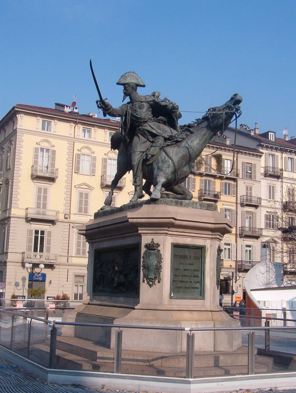 Statue of Duke Ferdinand of Savoy