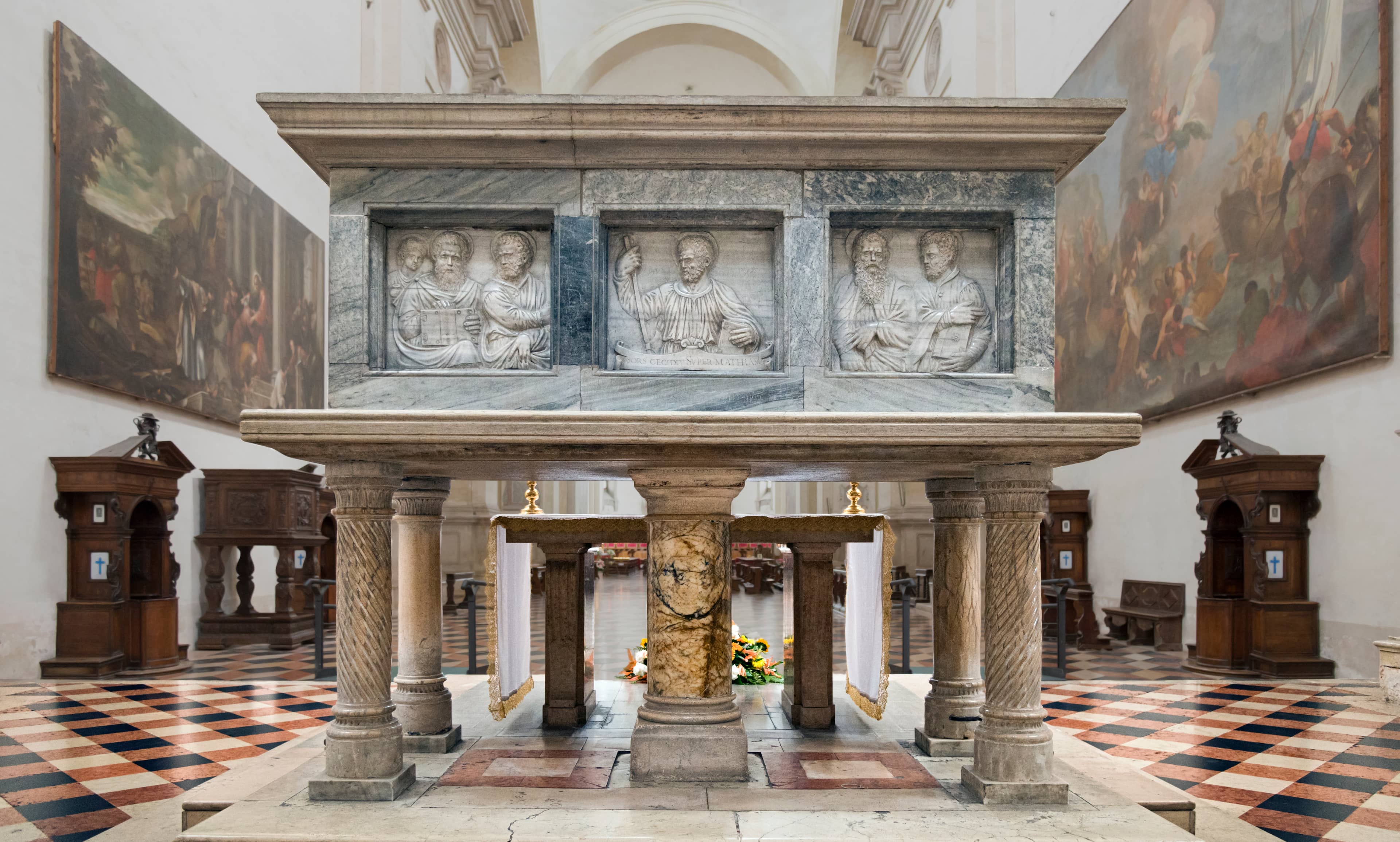 Statues of the Apostles