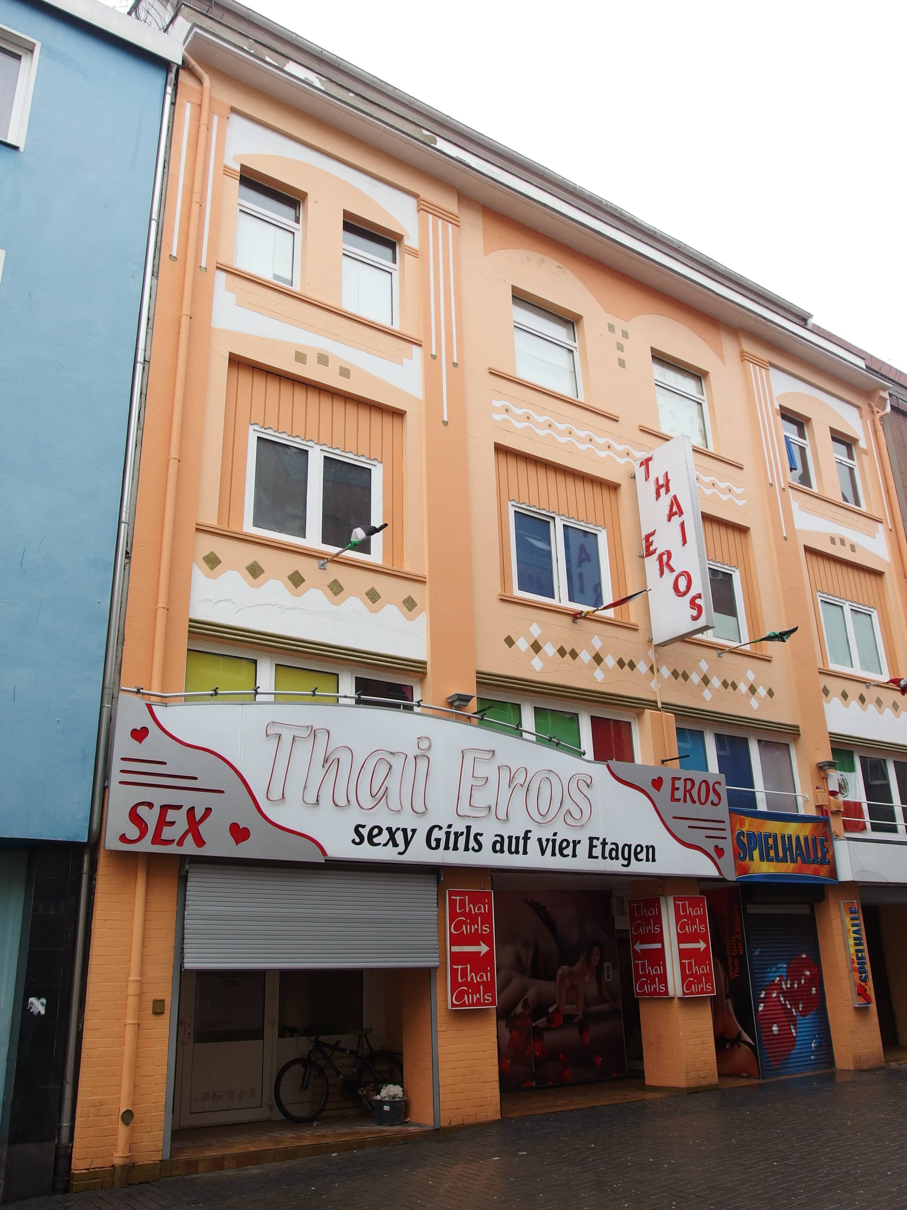 Red Thread Trail Itself