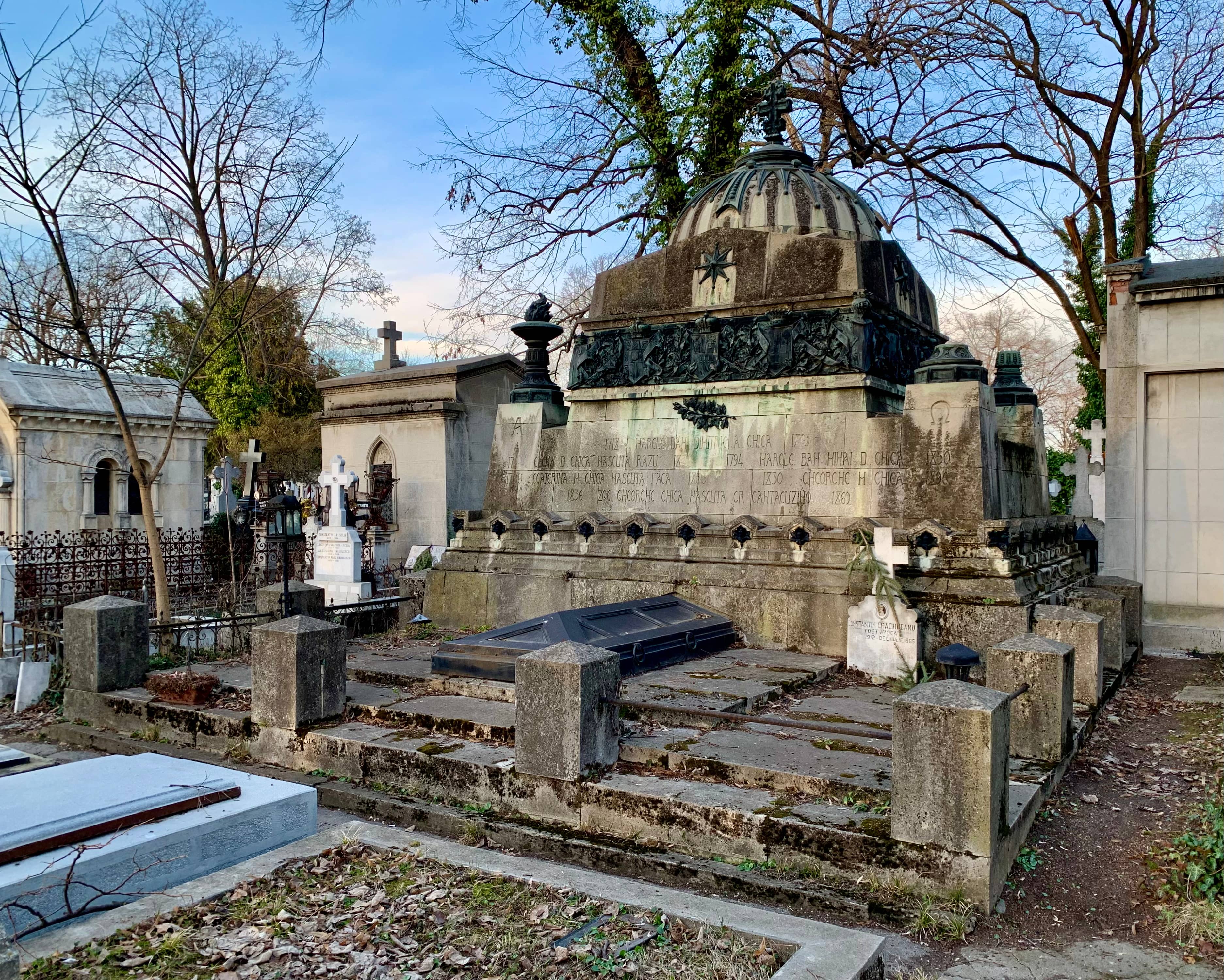 Tombs of Illustrious Romanians