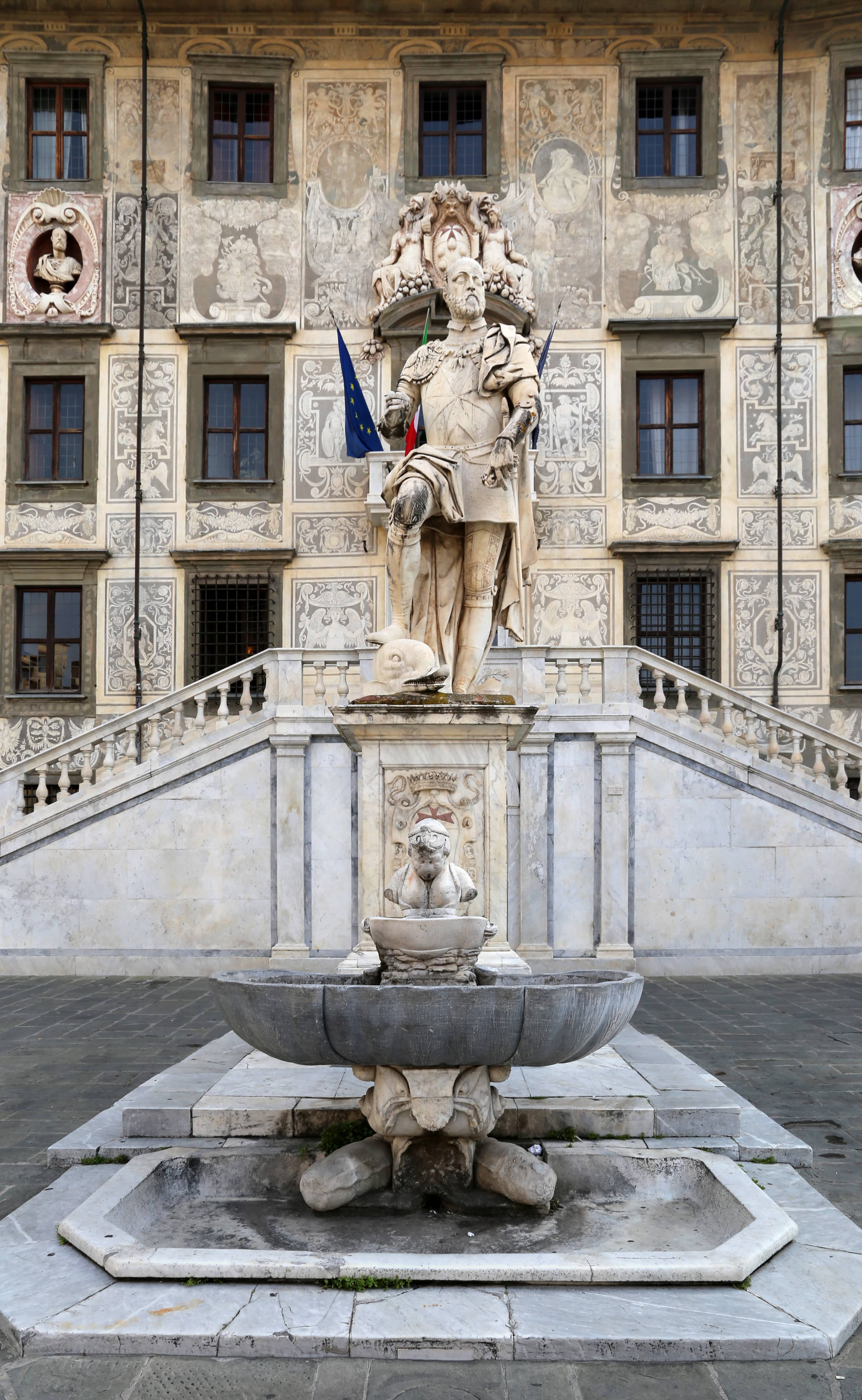 Statue of Cosimo I de' Medici