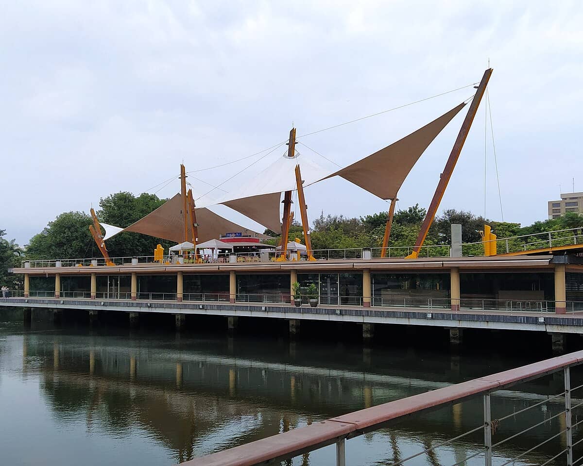 Malecón del Salado Stroll