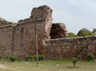 Siri Fort Walls