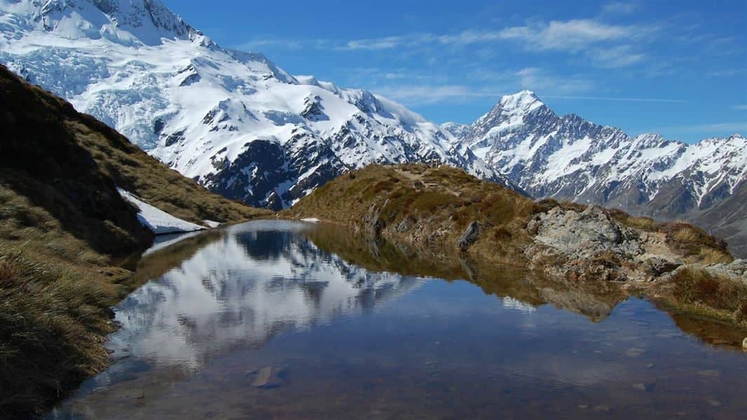 Sealy Tarns Track