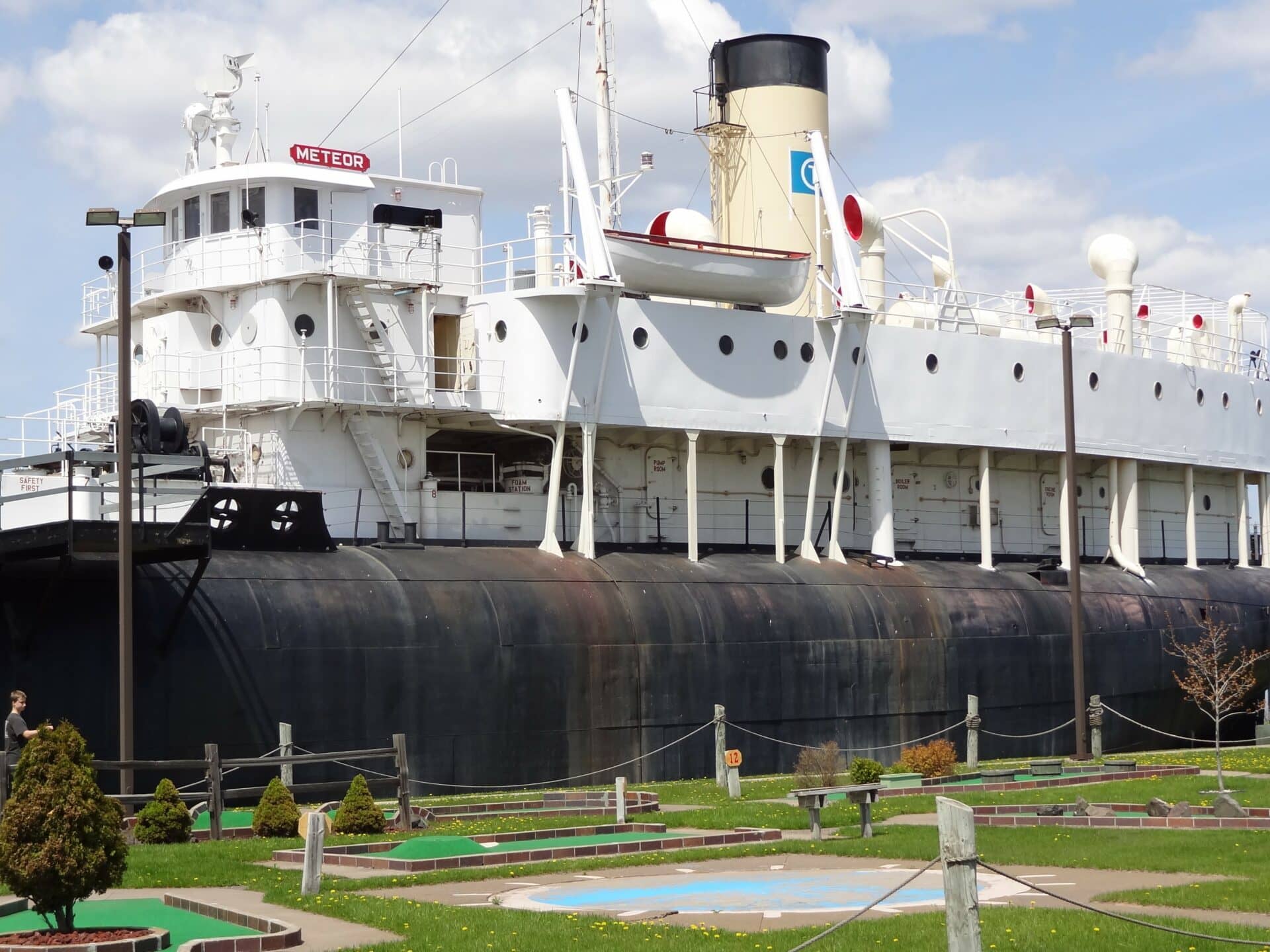 The Whaleback Design