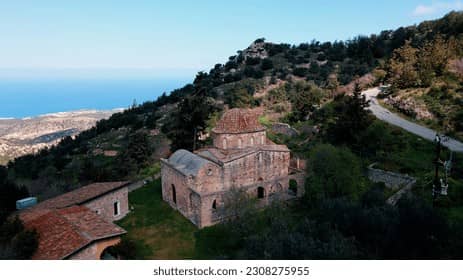 Serene Mountain Setting