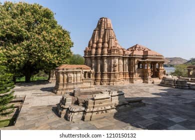 Peaceful Lakeside Setting