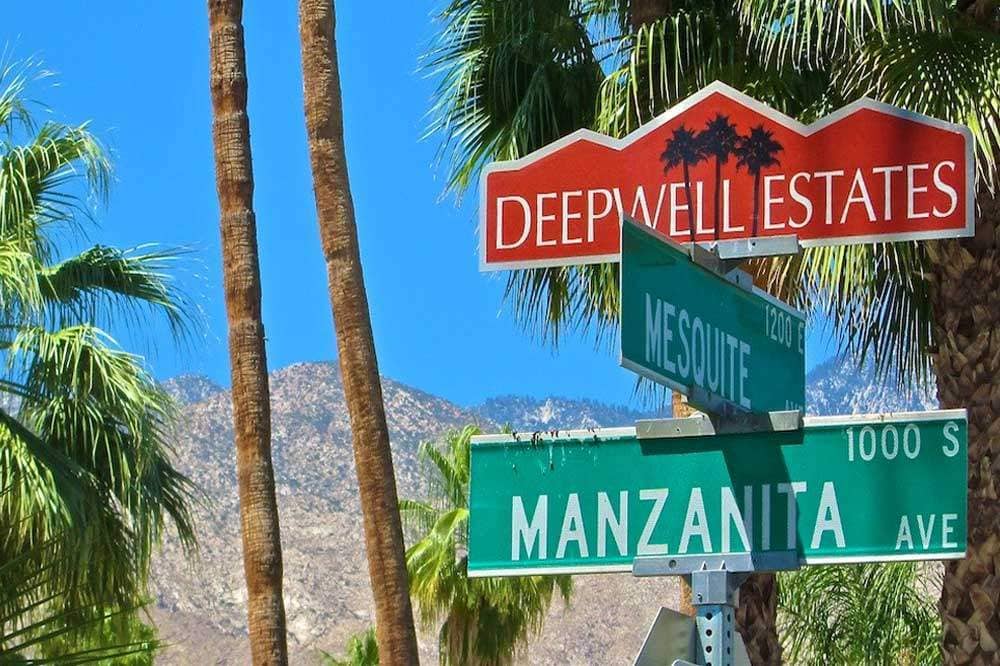 Architectural Street Stroll