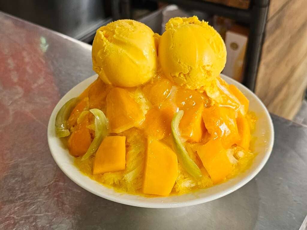 Fresh Mango Ice Cream